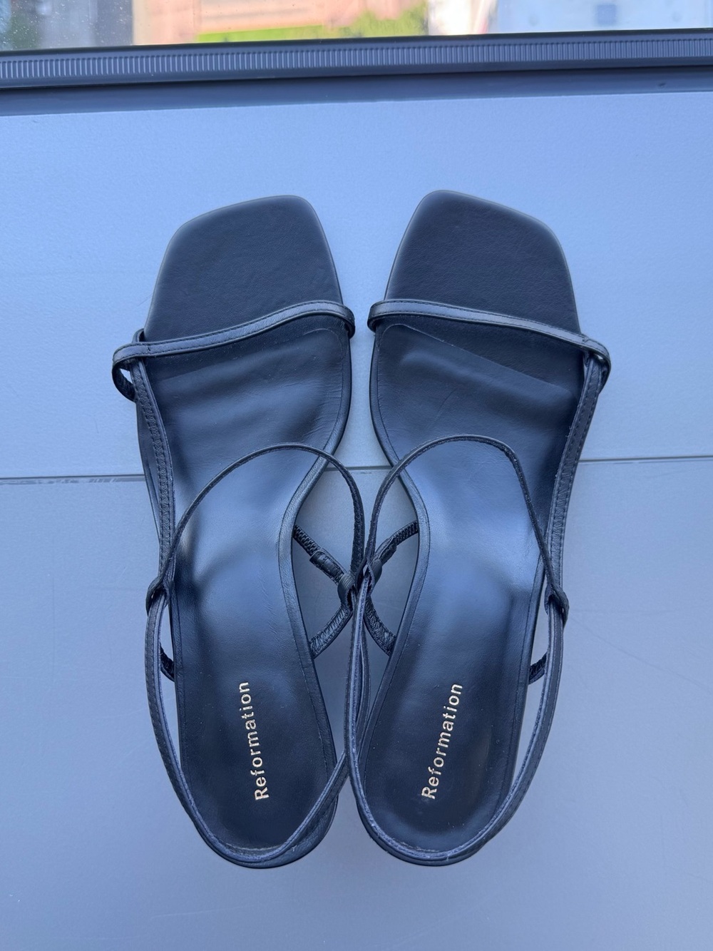 Reformation Serenity Bare Sandal Black Leather Size 7 - Picture 5 of 9